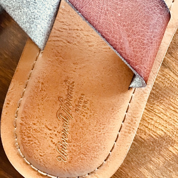 Sandals - Picture 2 of 2